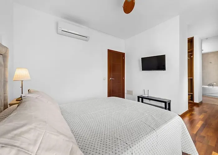 Nica Villa Costa Teguise